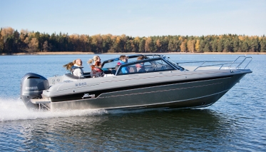 Моторная лодка Yamarin Cross 75 Bow Rider